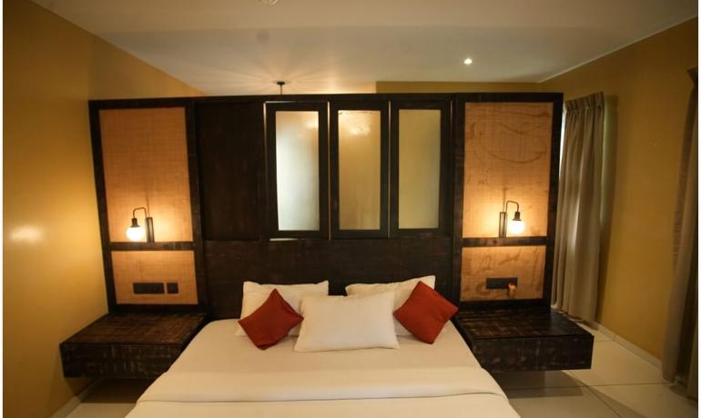 Friends & Family Hill View Cottage